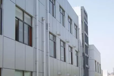 外墙氟碳漆在喷涂施工中应注意的9大事项