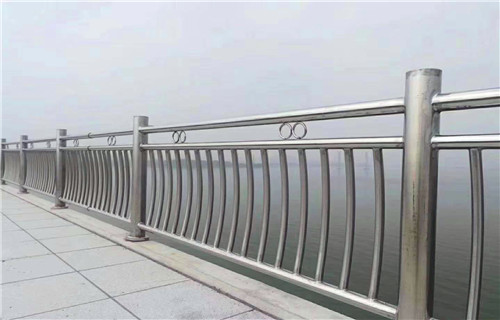 护栏氟碳漆